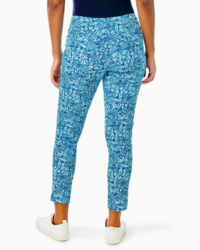 Bottoms Women Lilly Pulitzer UPF 50 Luxletic 28034 Corso Pant Cumulus Blue Blooming Together Golf Bottoms Women Lilly Pulitzer UPF 50 Luxletic 28034 Corso Pant Cumulus Blue Blooming Together Golf
