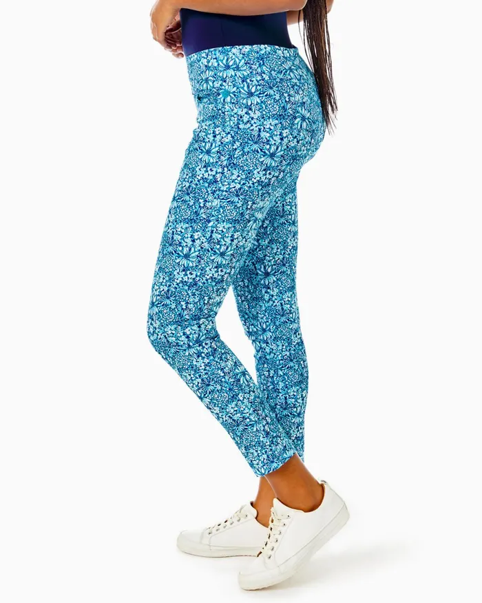 Bottoms Women Lilly Pulitzer UPF 50 Luxletic 28034 Corso Pant Cumulus Blue Blooming Together Golf Bottoms Women Lilly Pulitzer UPF 50 Luxletic 28034 Corso Pant Cumulus Blue Blooming Together Golf