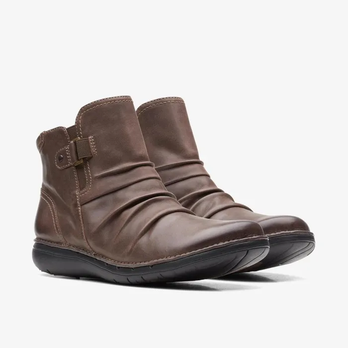 Clarks Wide Fit Boots Un Loop Top Dark Brown 8211 Women