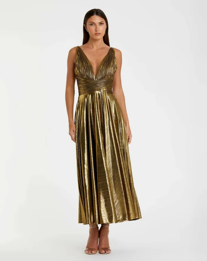 Cocktail Dresses Mac Duggal Women Gold Sleeveless V Neck Pleated Top Metallic Dress Antique Gold Cocktail Dresses Mac Duggal Women Gold Sleeveless V Neck Pleated Top Metallic Dress Antique Gold