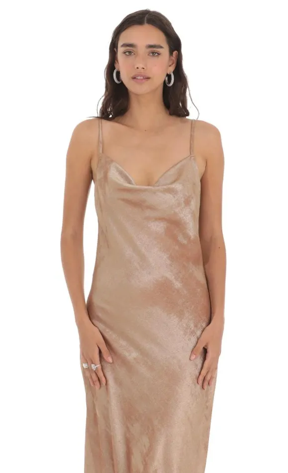 Crushed Shimmer Midi Dress Sand Women LUCY IN THE SKY Midi Dresses Crushed Shimmer Midi Dress Sand Women LUCY IN THE SKY Midi Dresses