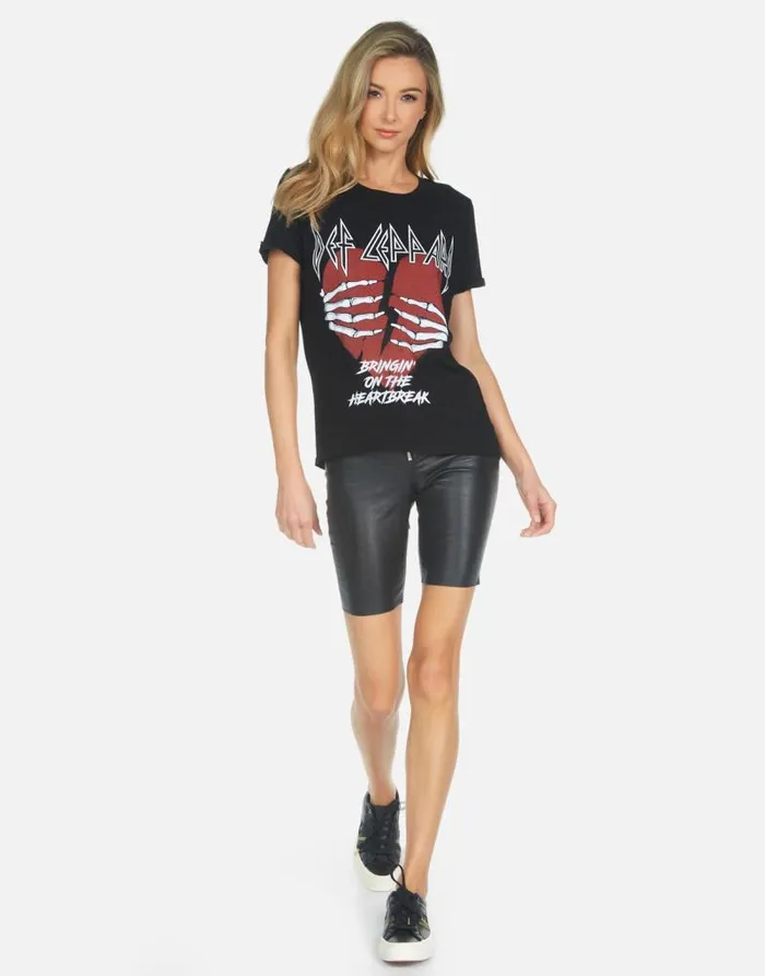 Edda X Def Leppard Heartbreak Black Women Lauren Moshi Short Sleeve