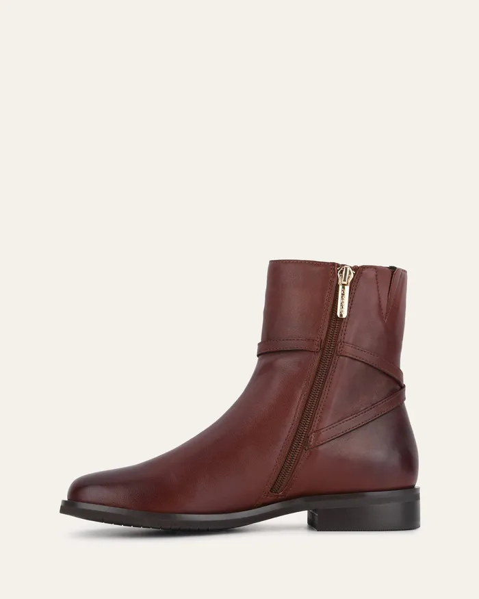 FLAT BOOTS Gilbert flat ankle boots chestnut leather jomercer Women FLAT BOOTS Gilbert flat ankle boots chestnut leather jomercer Women