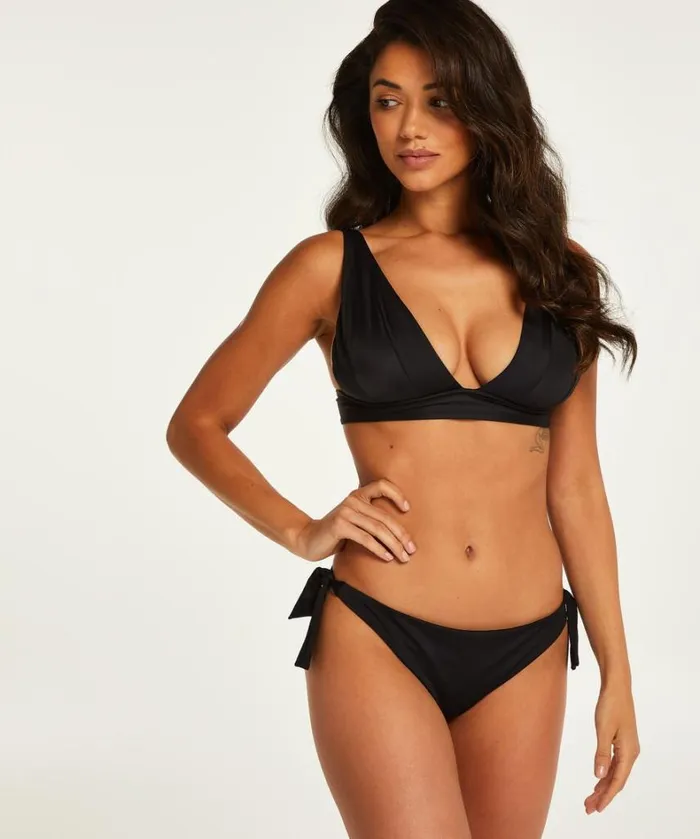 Hunkemller Deluxe Triangle Bikini Top 8211 Black Black 8211 Women Hunkemller Deluxe Triangle Bikini Top 8211 Black Black 8211 Women