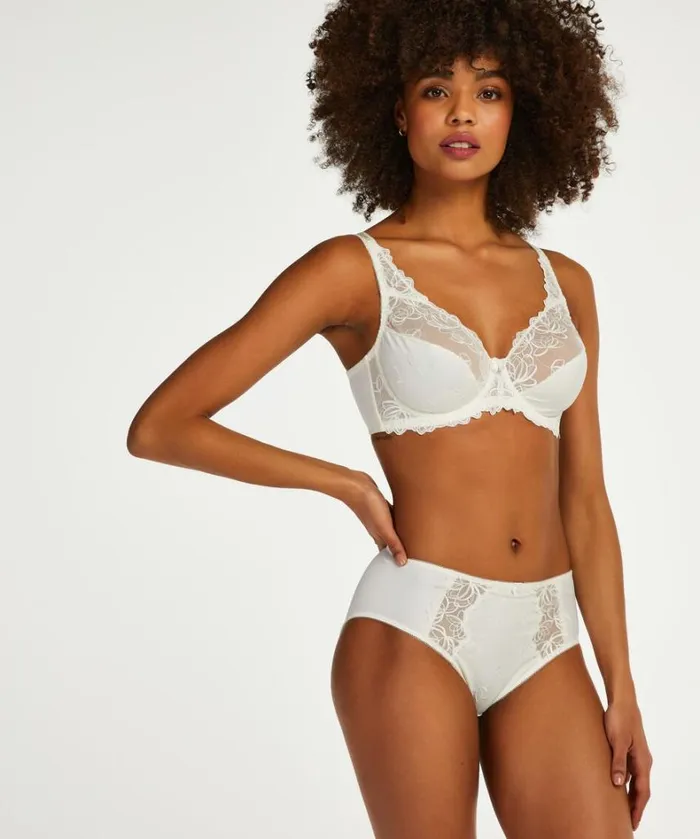 Hunkemller Diva NonPadded Underwired Bra 8211 White White 8211 Women Hunkemller Diva NonPadded Underwired Bra 8211 White White 8211 Women