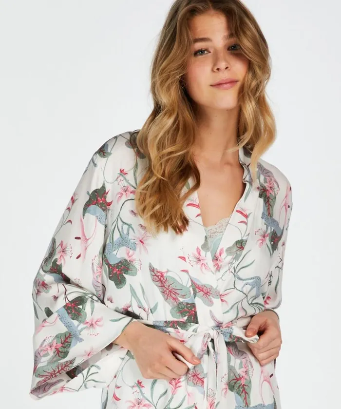 Hunkemller Woven Kimono 8211 White White 8211 Women Hunkemller Woven Kimono 8211 White White 8211 Women