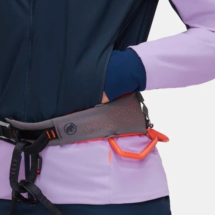 Jackets and Vests Women Mammut Taiss IN Hybrid Hooded Jacket Supernovamarine Jackets and Vests Women Mammut Taiss IN Hybrid Hooded Jacket Supernovamarine