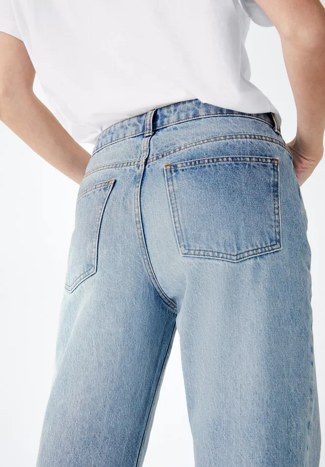 Jeans Women Hush Remy Slouchy Straight Jeans Authentic Light Wash