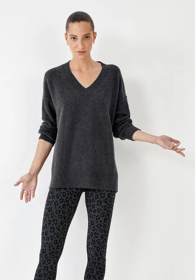 Jumpers and Cardigans Women Hush Naya VNeck Relaxed Jumper Charcoal