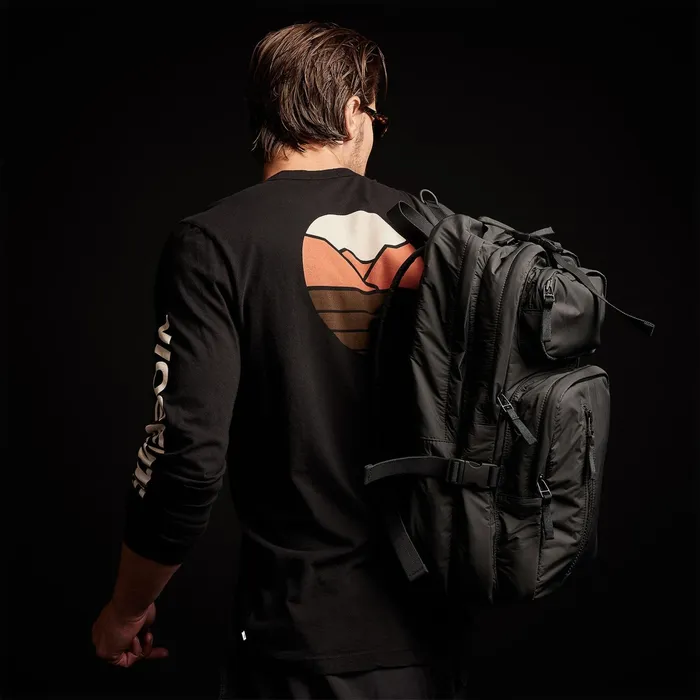 MEN James Perse GRAPHICS Canyon Graphic Tee Black