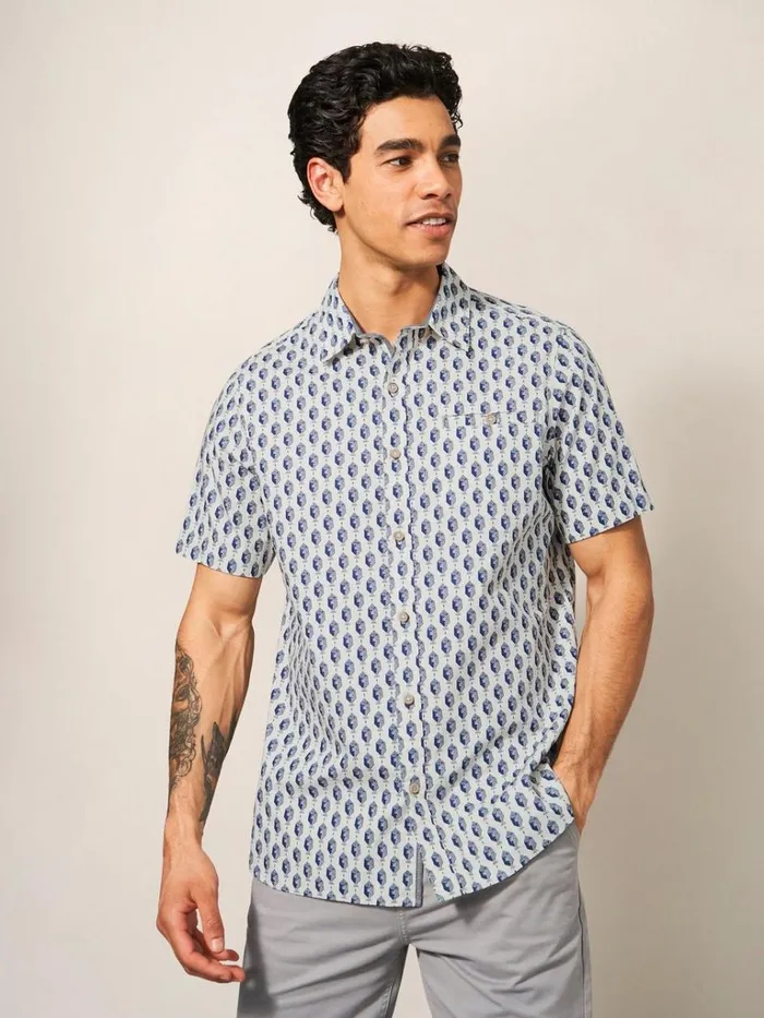 Men SHIRTS White Stuff Linear Fish Printed SS Shirt White Multi