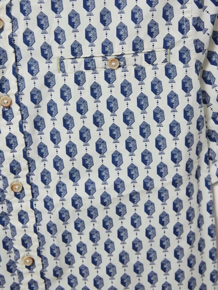 Men SHIRTS White Stuff Linear Fish Printed SS Shirt White Multi Men SHIRTS White Stuff Linear Fish Printed SS Shirt White Multi