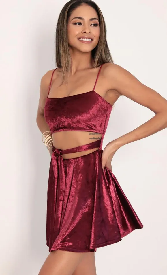 Perrie Velvet Aline Dress Merlot Women LUCY IN THE SKY TwoPiece Sets Perrie Velvet Aline Dress Merlot Women LUCY IN THE SKY TwoPiece Sets