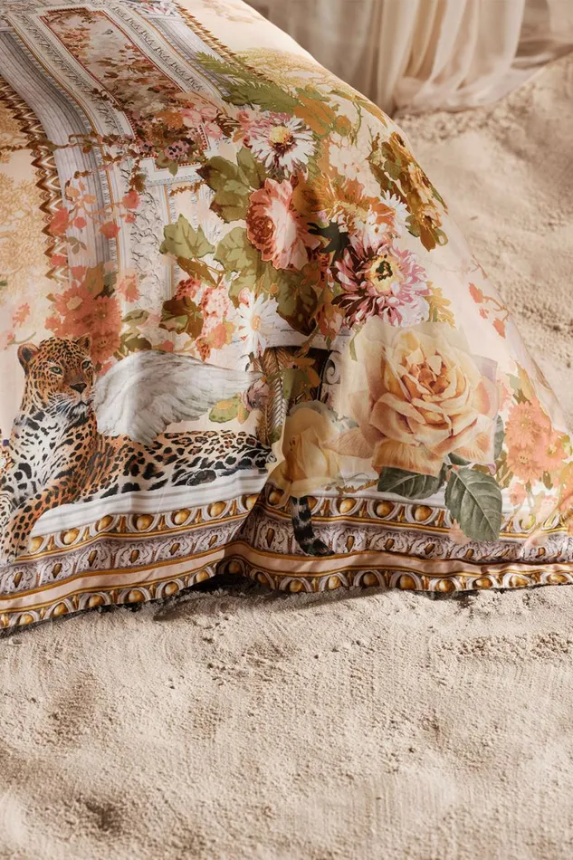 QUILT COVER SET ADORNED IN ANTIQUITY Adorned In Antiquity WomensMens Camilla Bed Linen
