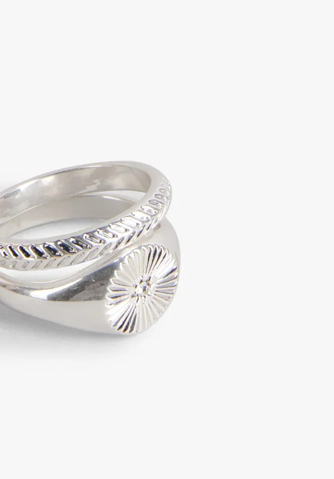 Rings Women Hush Josephine Signet Rings Silver