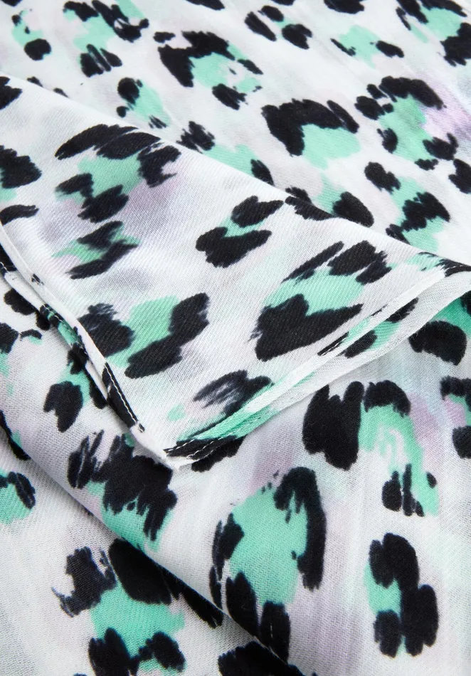 Scarves Women Hush Alexas Leopard Scarf Lilacgreen Leopard