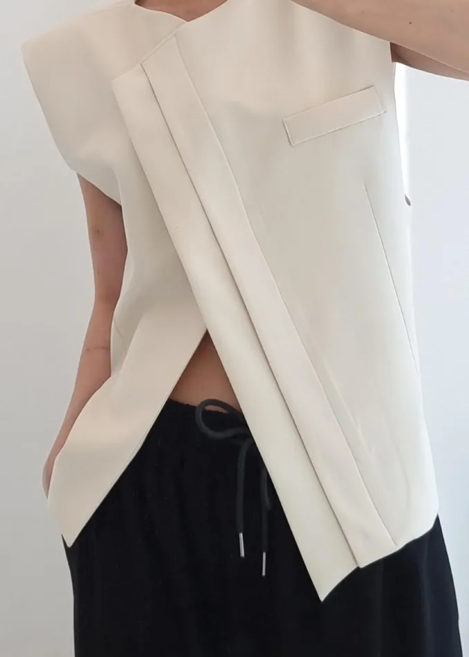 The Frankie Shop Ashton Cross Vest 8211 Cream Shop Outerwear