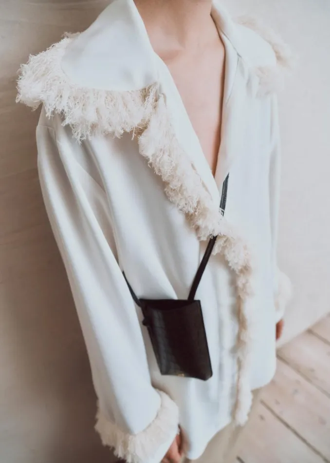 The Frankie Shop By Malene Birger Aya Phone Purse 8211 Dusty Brown Shop Accessories