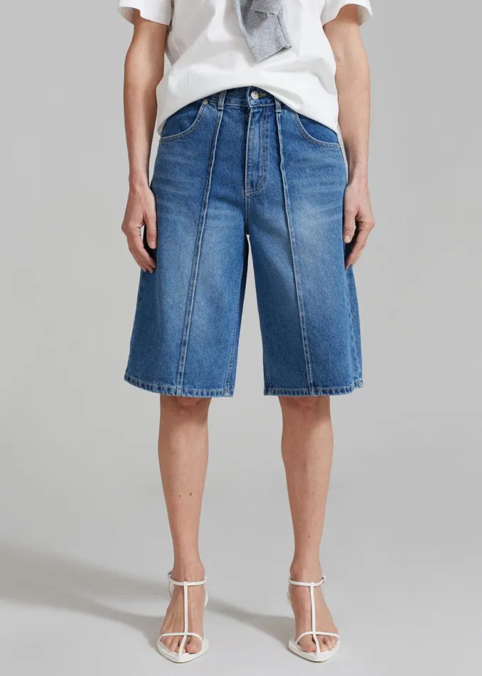The Frankie Shop Elia Denim Bermuda Shorts 8211 Medium Wash Shop Denim