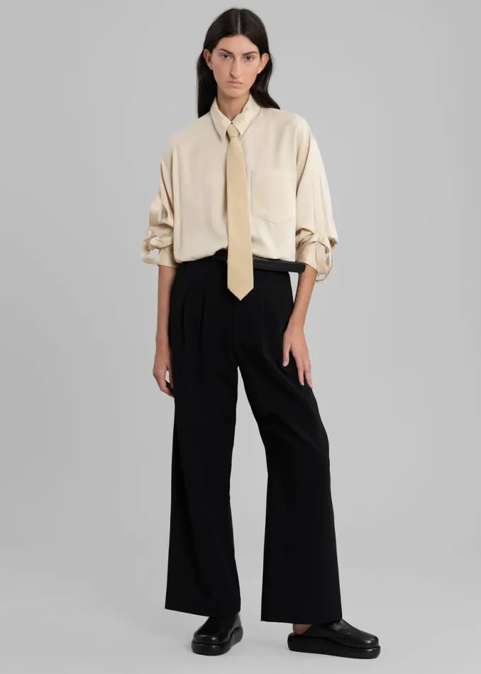 The Frankie Shop Elsa Shirt 8211 Beige Shop Tops