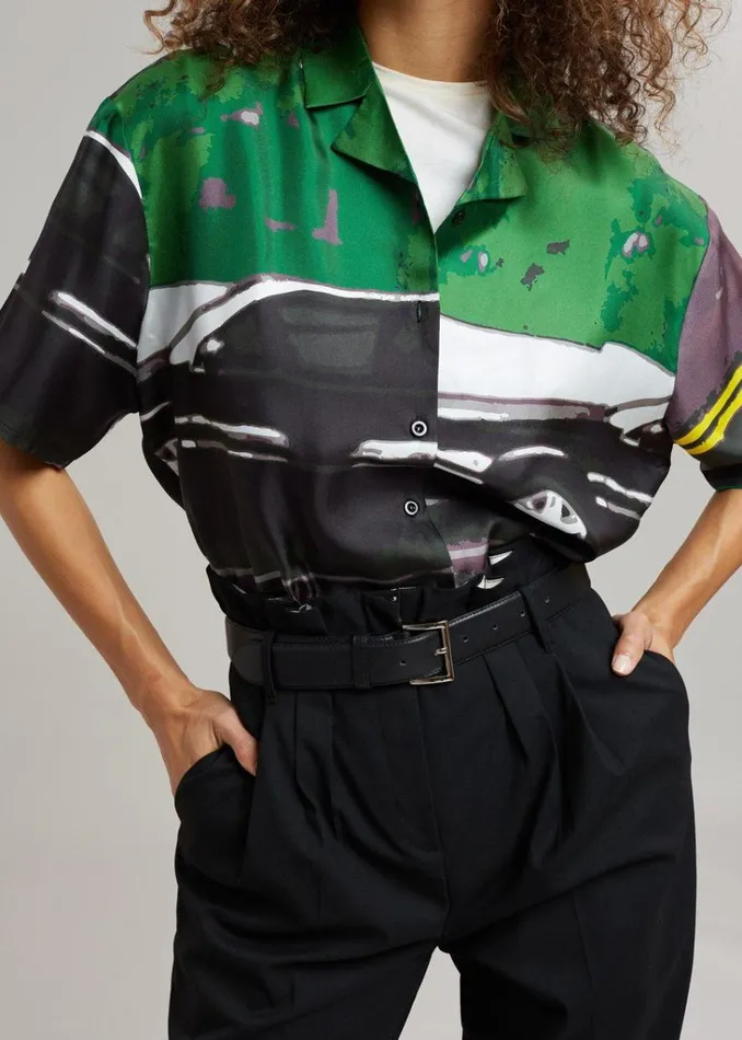 The Frankie Shop OpraSPORT Tony Unisex Shirt 8211 Green Print Shop Tops