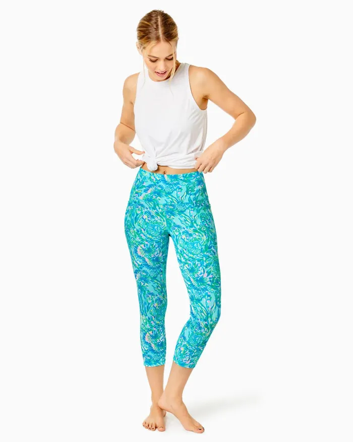 Tops Women Lilly Pulitzer UPF 50 Luxletic Maribo Bra Tank Surf Blue Coral Of The Story Tops Women Lilly Pulitzer UPF 50 Luxletic Maribo Bra Tank Surf Blue Coral Of The Story