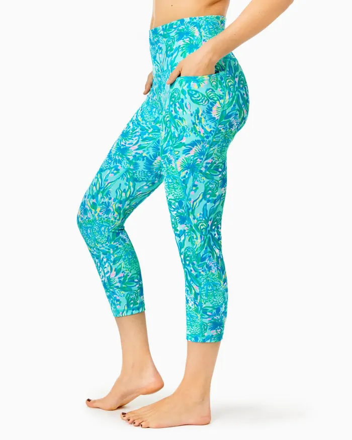 Tops Women Lilly Pulitzer UPF 50 Luxletic Maribo Bra Tank Surf Blue Coral Of The Story Tops Women Lilly Pulitzer UPF 50 Luxletic Maribo Bra Tank Surf Blue Coral Of The Story