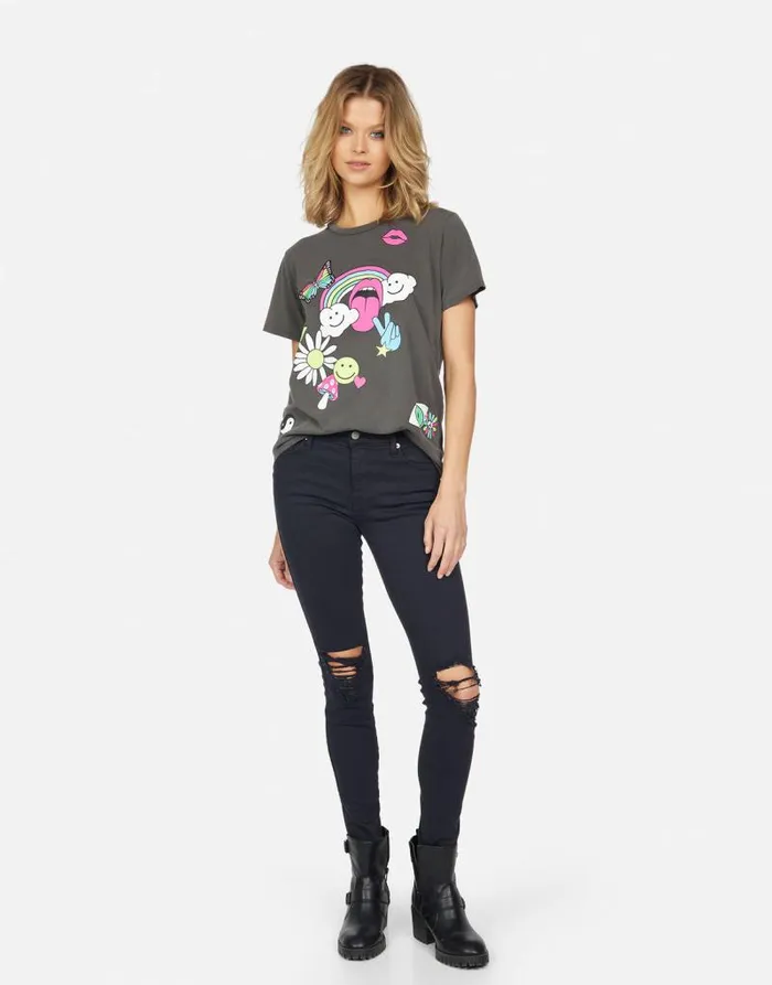 Wolf Element Heart Vintage Black Women Lauren Moshi Short Sleeve