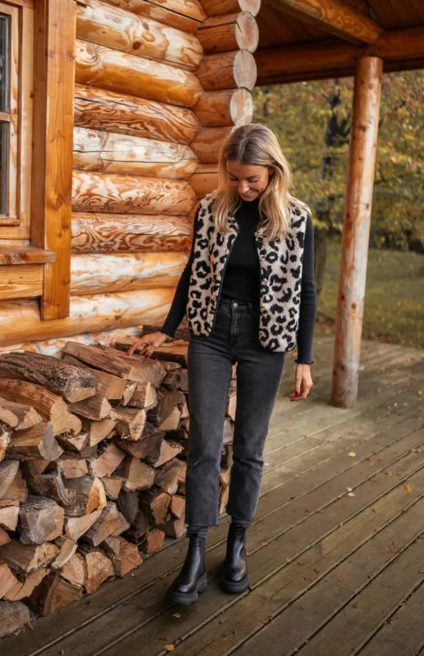 Women039s Clothing Cardigans Easy Clothes Leopard Sleeveless Abby Cardigan