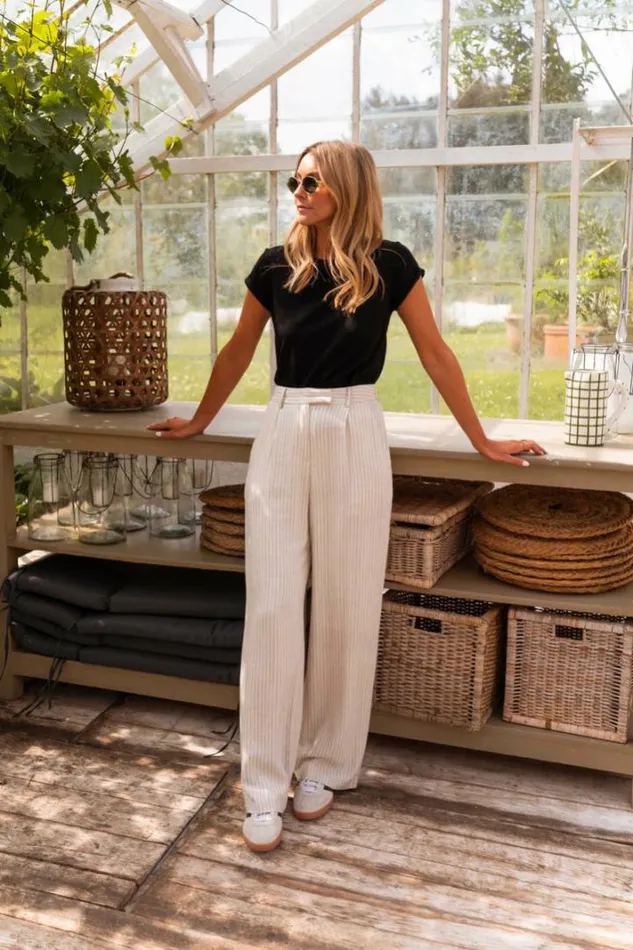 Women039s Clothing Pants and Jeans Easy Clothes Beige And Black Striped Joey Pants Beige And Black Women039s Clothing Pants and Jeans Easy Clothes Beige And Black Striped Joey Pants Beige And Black