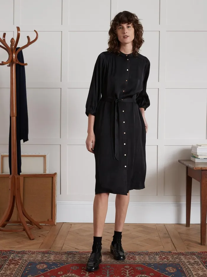 Women Clothing Cyrillus MidLength Button Dress In Plain Crepe Noir