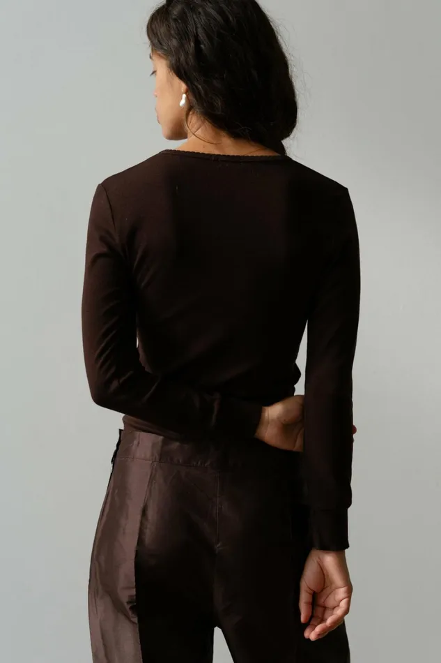 Women DONNI Tops The Baby Rib Scallop Long Sleeve