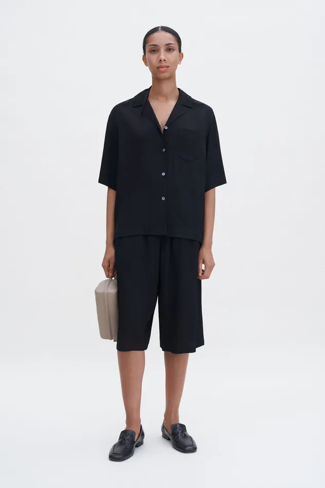 Women filippak Draped Twill Shirt Black Shirts and Blouses