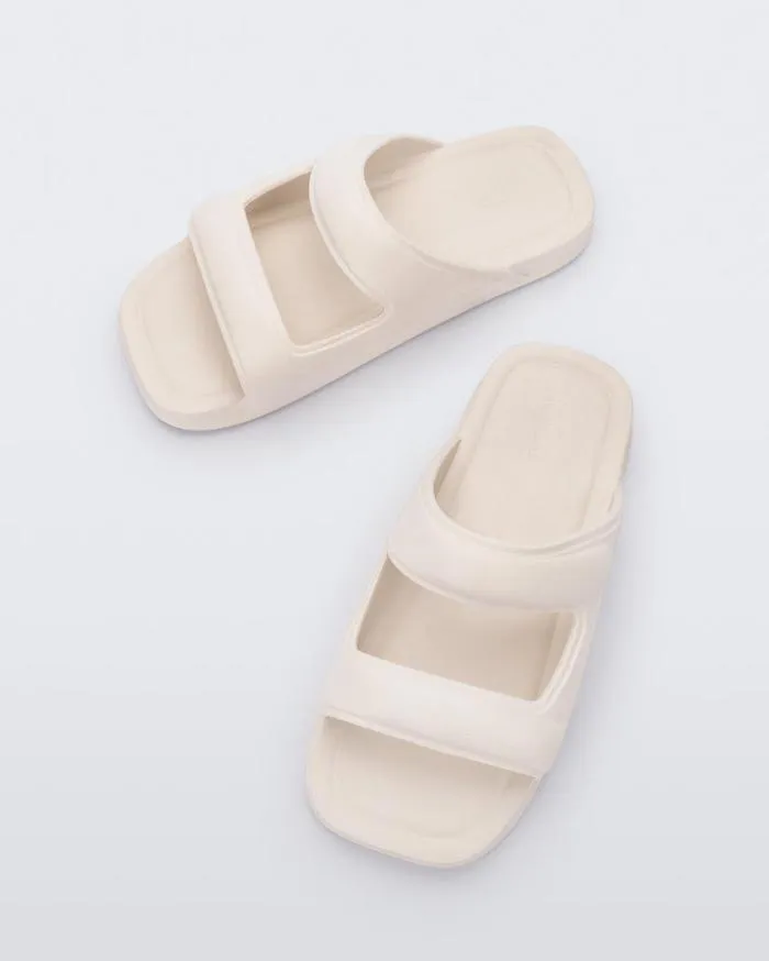 Women Free Grow Beige Melissa Slides