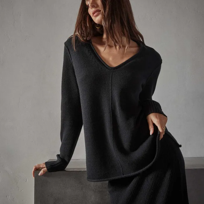 WOMEN James Perse SWEATERS Recycled Cashmere Seamed V Neck Black