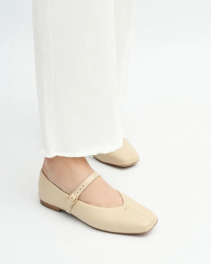 Women jomercer April casual flats sand leather CASUAL Women jomercer April casual flats sand leather CASUAL