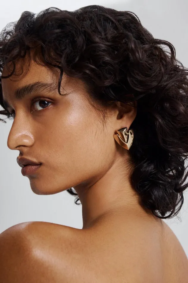 Women Scanlan Theodore Jewelry TRIANGLE SWING EARRINGS Lightgold