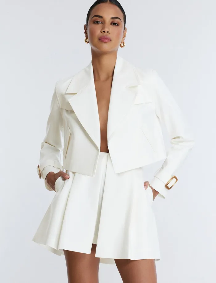 Women Suiting BCBG Pleated Skort Gardenia