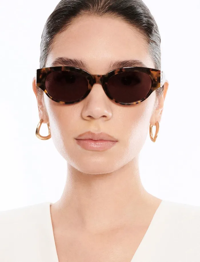 Women Sunglasses BCBG Blonde Signature Oval Sunglasses Blonde Demi