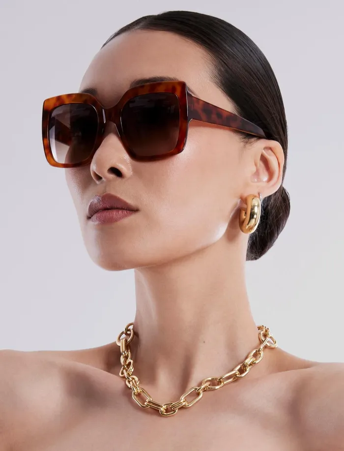 Women Sunglasses BCBG Golden Square Sunglasses Golden Honey Havana